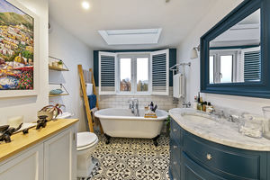 Bathroom- click for photo gallery